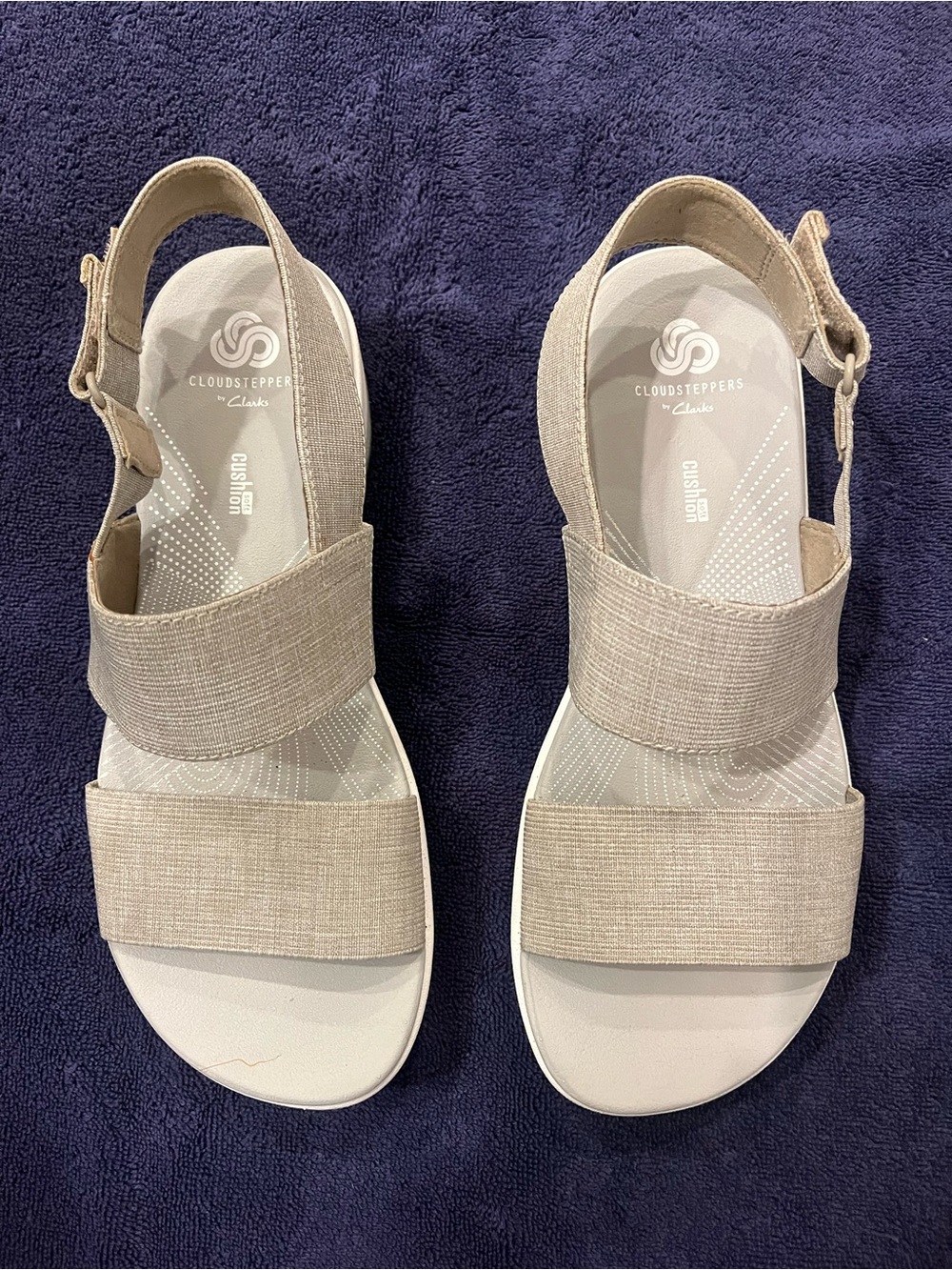 Clark’s Cloudsteppers Arla Jocory sand wedge sandals. Size 7. NWOB